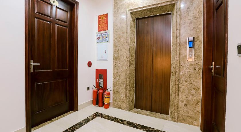 OYO 536 Manarola Hotel – Halong, MA