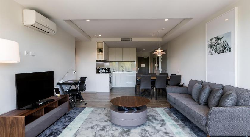 Image of 2-Bedroom Lyndhurst Suite 10
