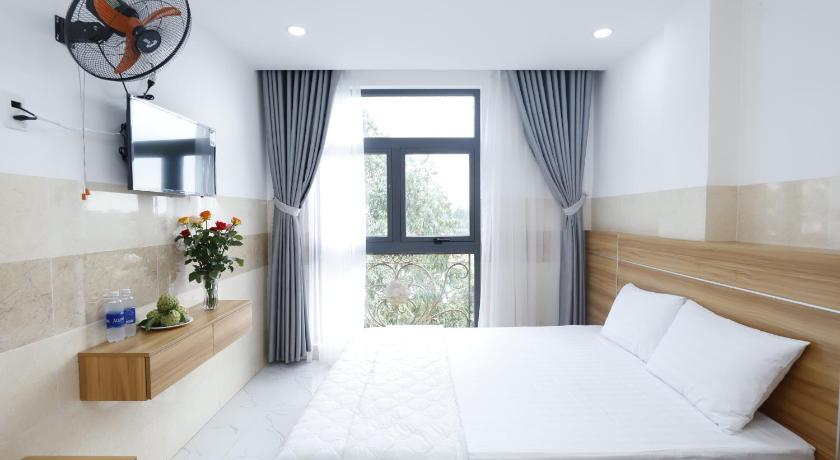 Luxury Hotel — Hotel in Ho Chi Minh City