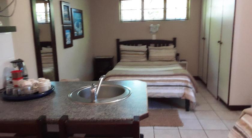 Citrusdal Guest Rooms — Hotel in Citrusdal