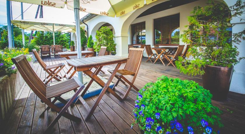 Hotel Liilia photo