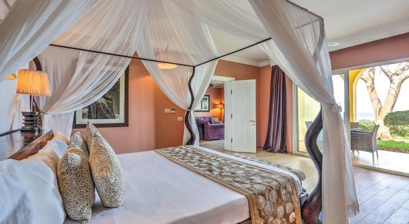 Imagem de Suíte com jacuzzi (Jacuzzi Suite) 0