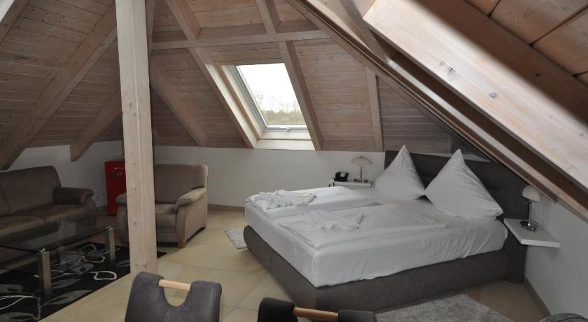 Image of Atelierzimmer Attic 5