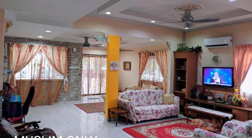 Homestay Mamasya Melaka — Hotel in Malacca