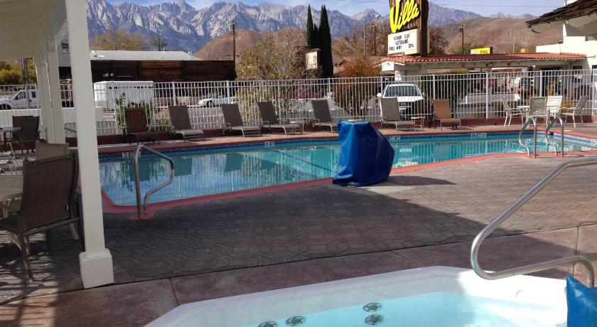 Dow Villa Motel photo