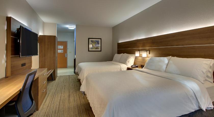 Holiday Inn Express Hotel & Suites Austell Powder Springs