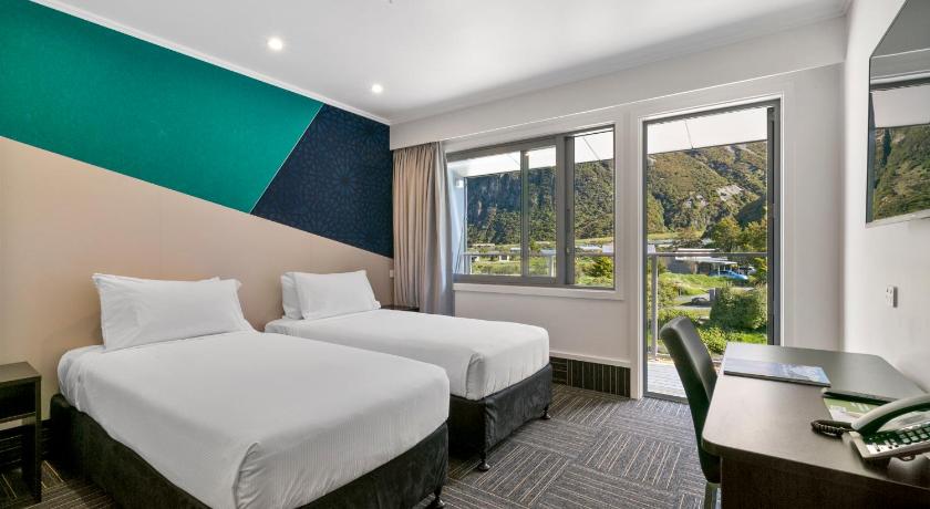 Image of Mt Cook Lodge Standard Double or Twin Room 1