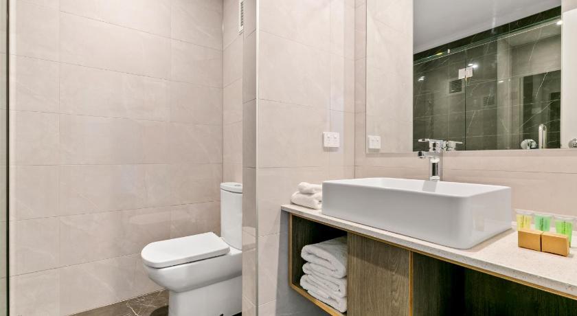 Image of Mt Cook Lodge Standard Double or Twin Room 2