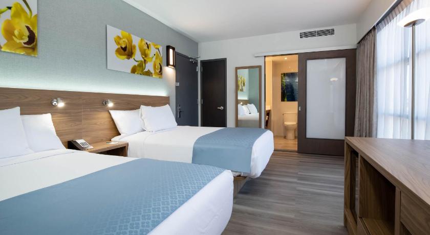 Zdjęcie: Pokój z 2 łóżkami podwójnymi – dla niepalących (2 Double Beds, Non-Smoking) 0