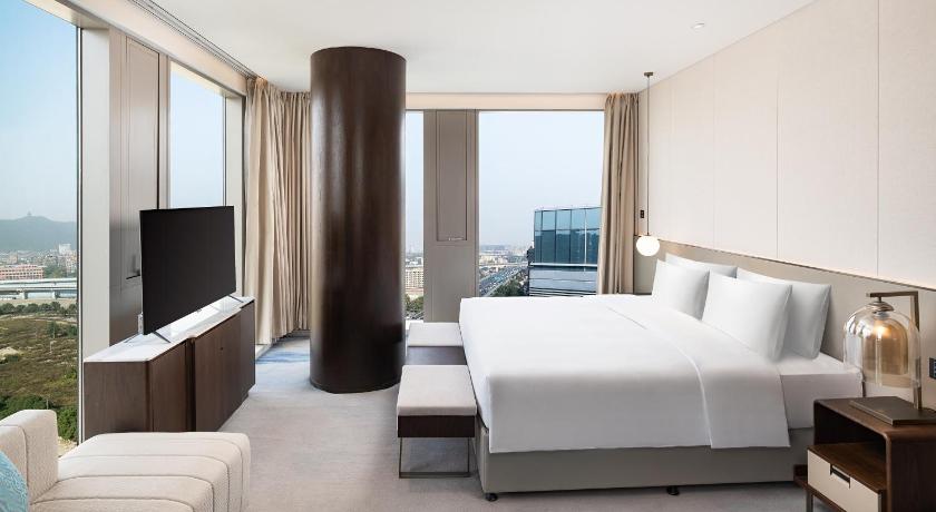 Image of Executive Suite 0