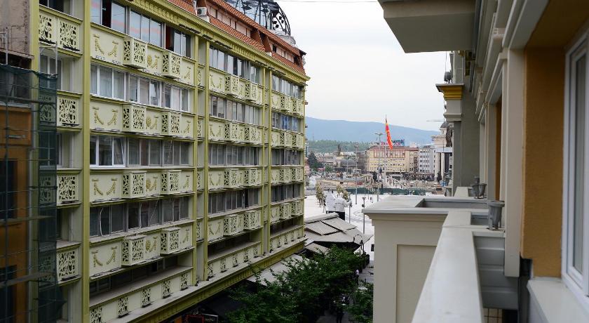 Alexandar Square Apartments — Hotel in Skopje
