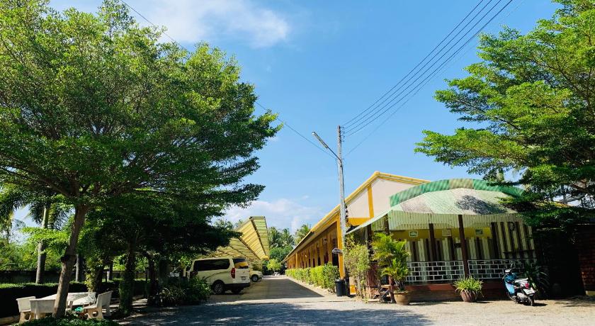 Prachuap Khiri Khan Srisupawadee resort 3-Star Hotel view