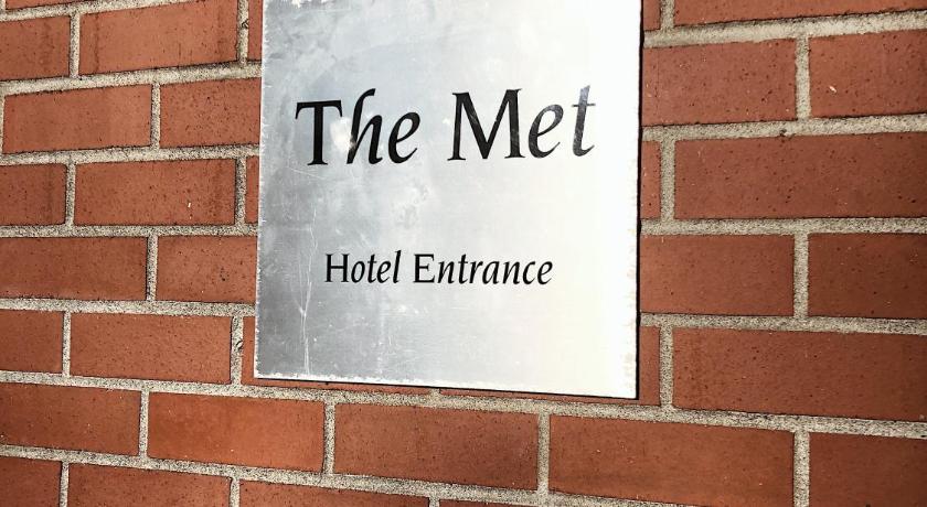 The Met Hotel