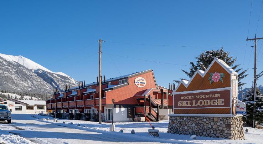 Rocky Mountain Ski Lodge