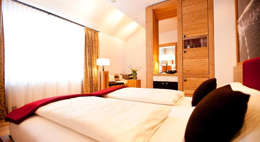 ケーニヒスブロン Widmann's Lowen 3つ星 ホテル 客室