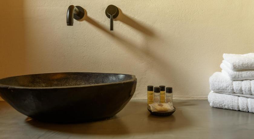 Misteli Suites photo