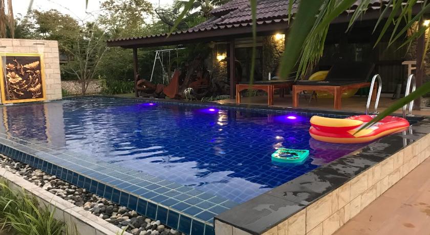 Rock Garden E28 4 bedroom Pool villa — Hotel in Rayong