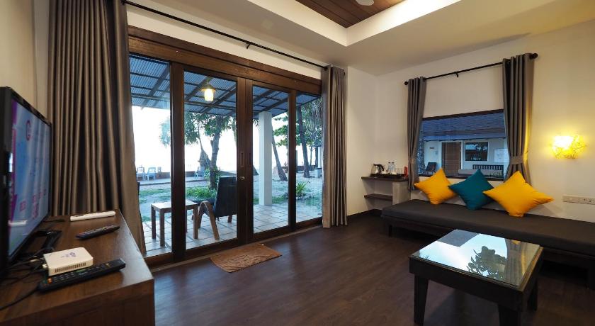 Image of Suite with Sea View 4