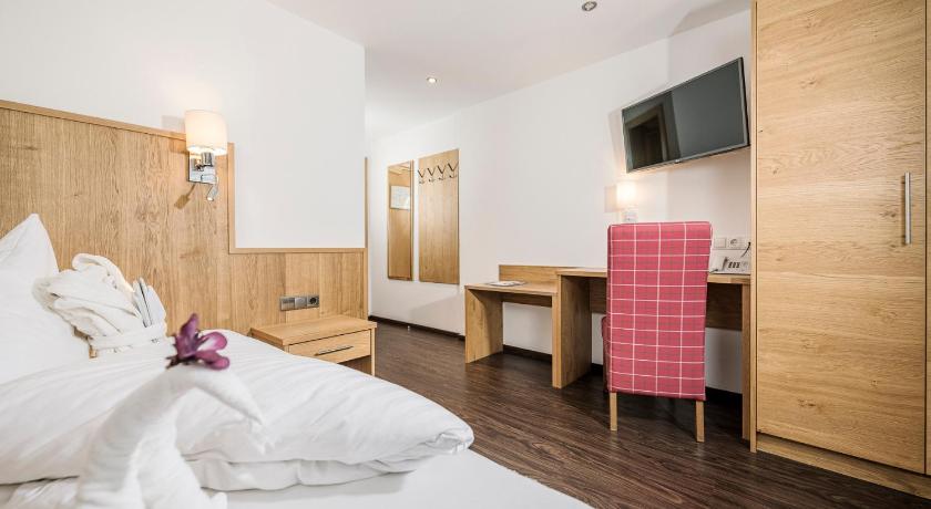 Hotel Kirchlerhof photo