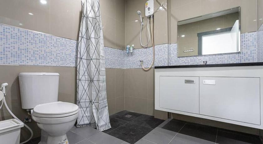 P2 Silom Large 2beds full kitchen WIFI 4-6pax photo