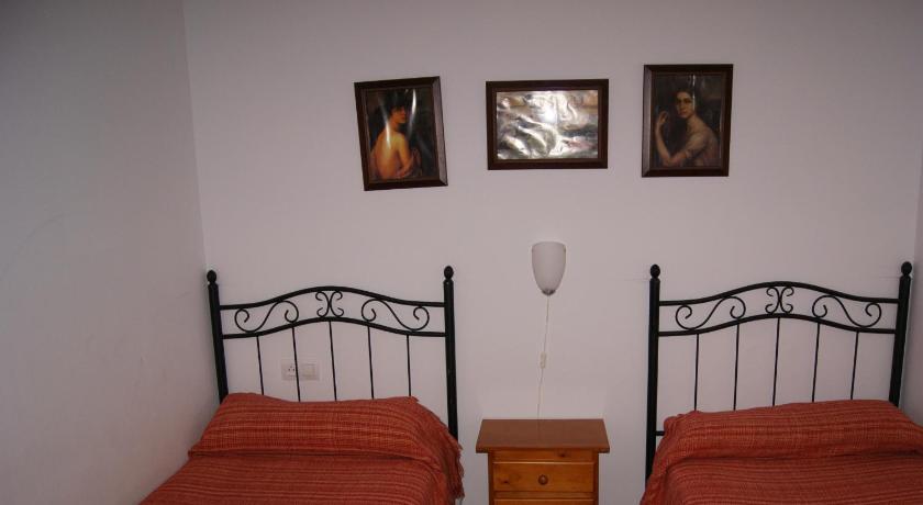 Hostal Alcazar I photo