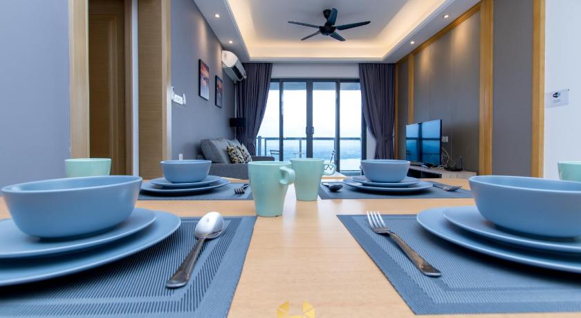 Image of Apartment with Sea View 8