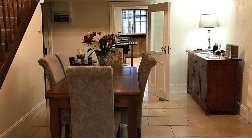 Bridge Farm Hotel photo