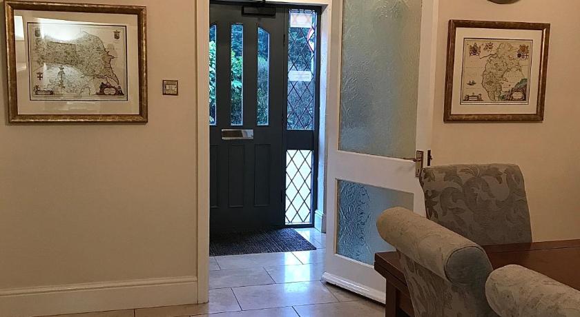 Bridge Farm Hotel photo