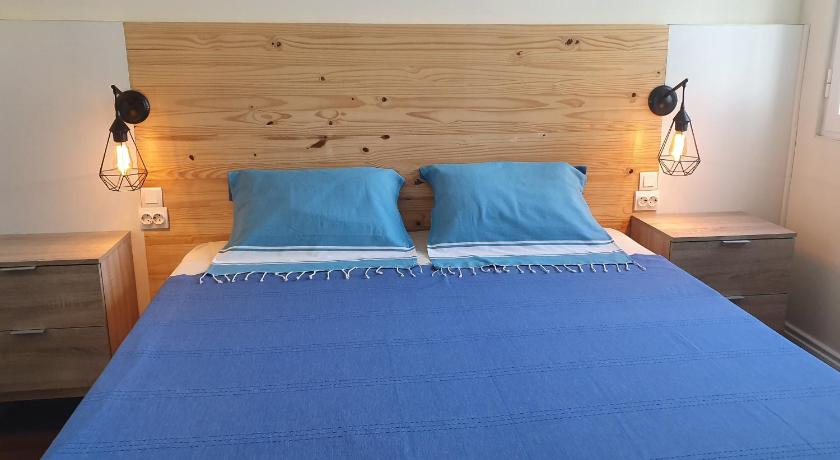 BRUMA HOSTEL — Hotel in Ponta Delgada
