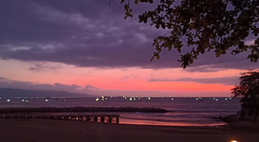 Bunga Ayu Seaside Resort photo