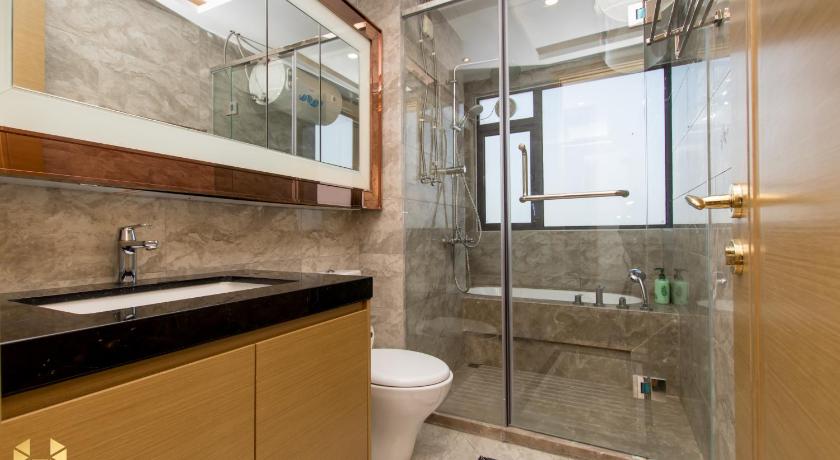 Image of Apartment with Sea View 2
