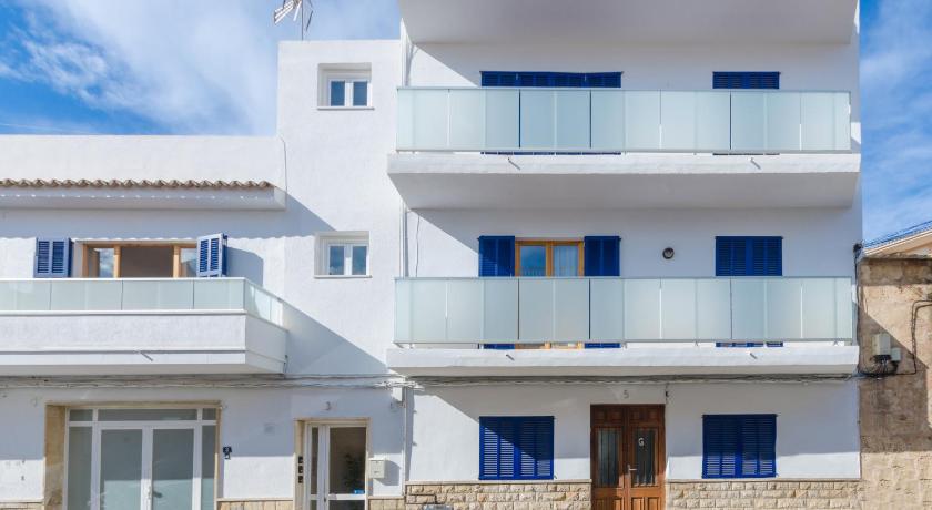 Port Apartments — Hotel in Majorca
