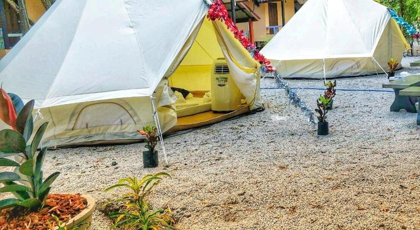 パタヤ Baan Rai Pu Fa 3つ星 ホテル ロビー