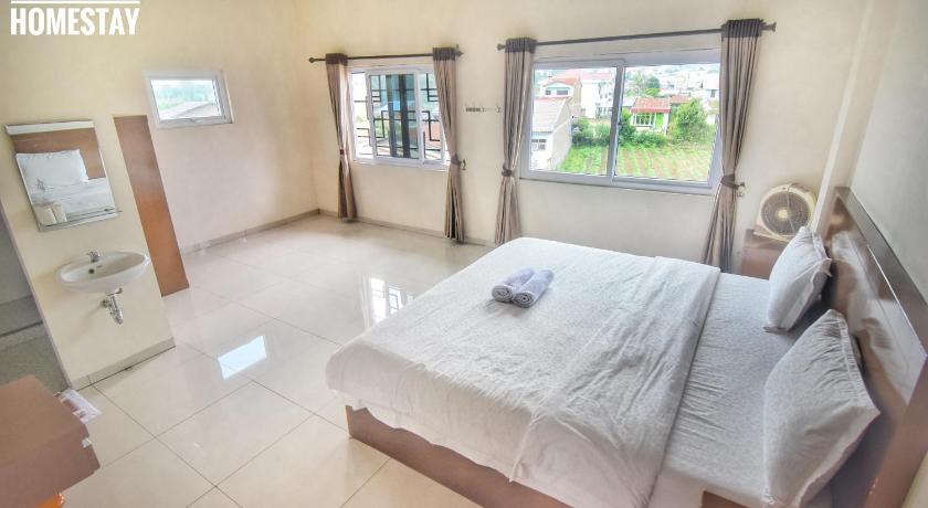 Image of King Room with Mountain View 0