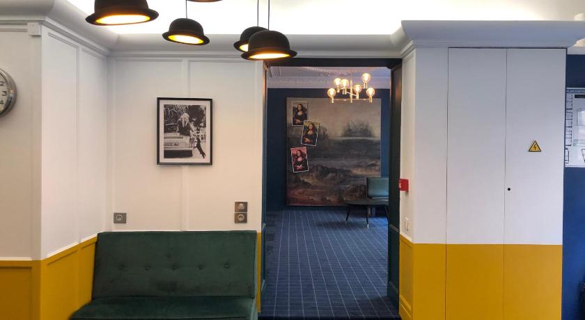 Ibis Styles Paris Cadet Lafayette photo