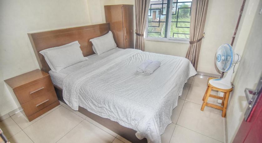 Image of King Size Bed 1