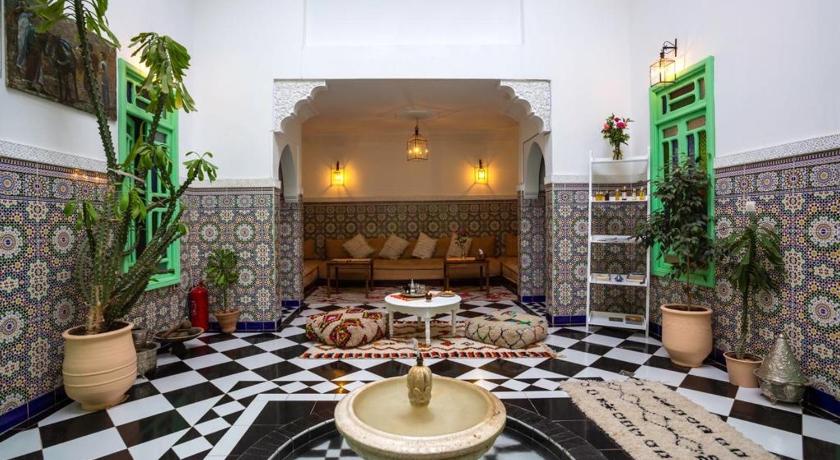 Riad Rose Meryam photo