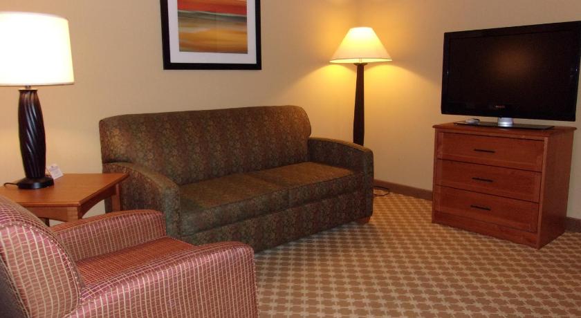 Holiday Inn Express & Suites Chicago West-Roselle