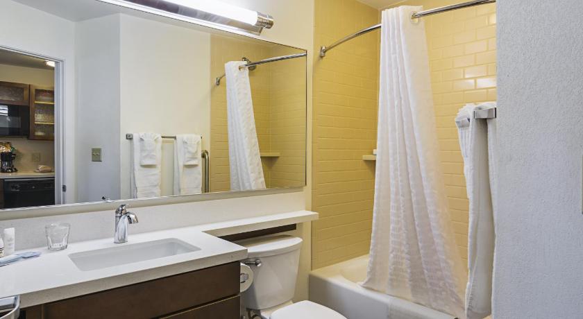 Candlewood Suites Pensacola - University Area