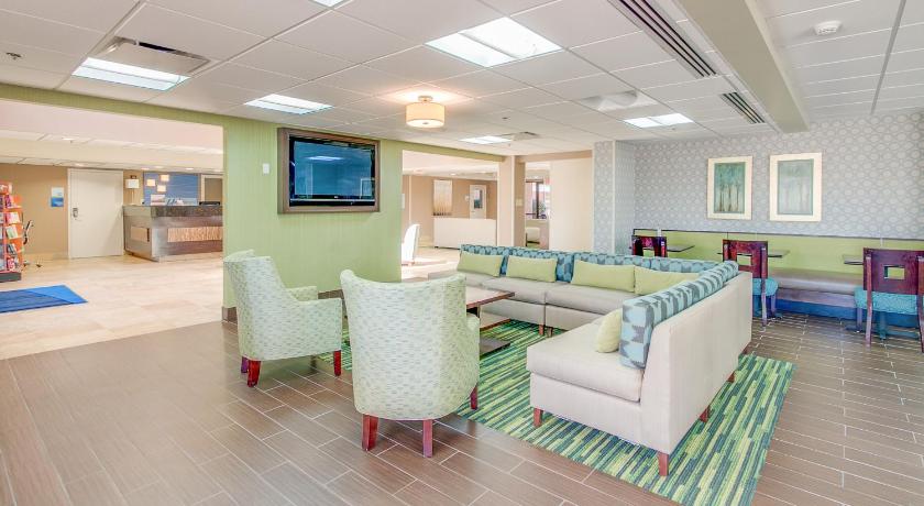 Holiday Inn Express Hotel & Suites Midlothian Turnpike photo