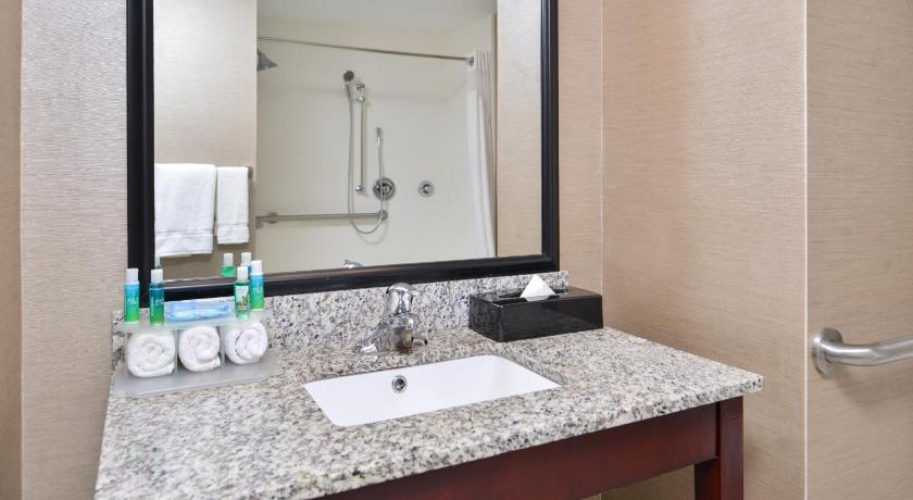 Holiday Inn Express Canandaigua photo