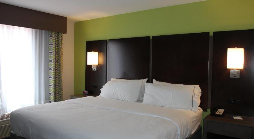 Holiday Inn Express & Suites Sweetwater