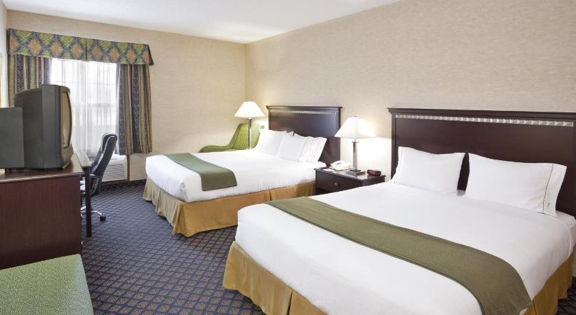 Holiday Inn Express Hotel & Suites Sunbury-Columbus Area