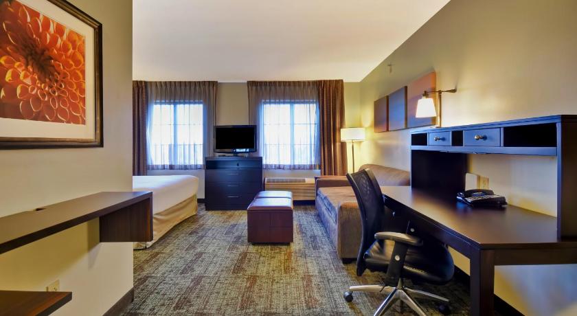 Staybridge Suites Madison - East