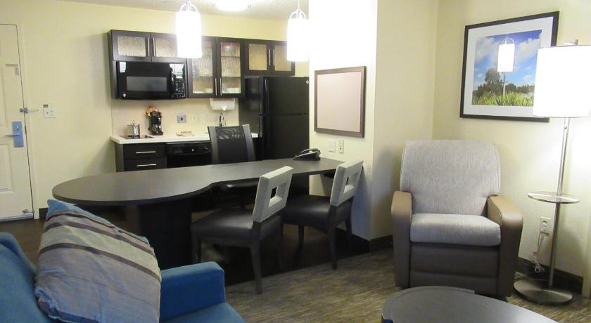 Candlewood Suites Lake Mary