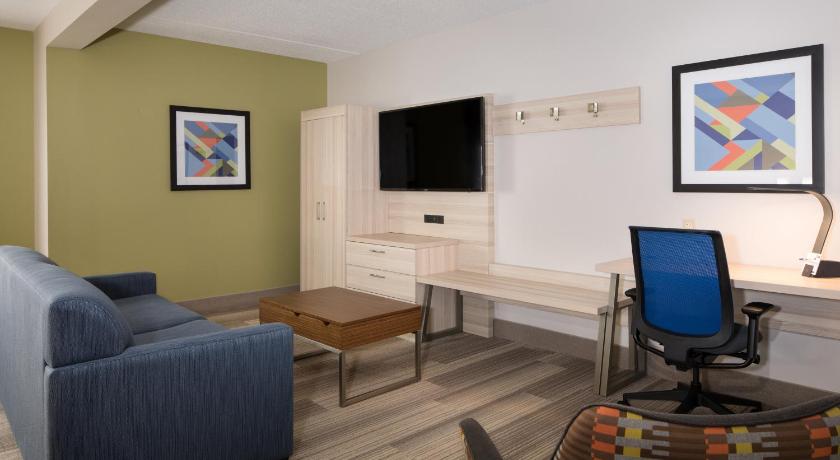 Holiday Inn Express Louisville Northeast