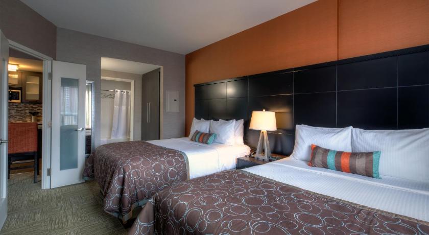 Staybridge Suites Hamilton - Downtown