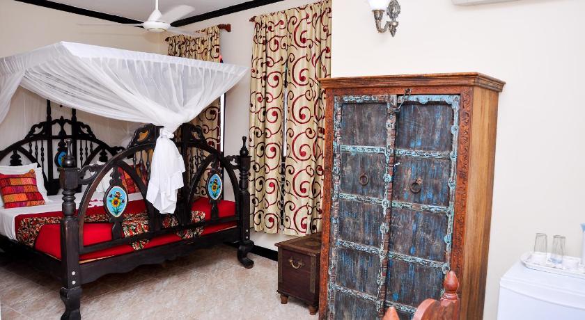 Image of Standard Double Room 3