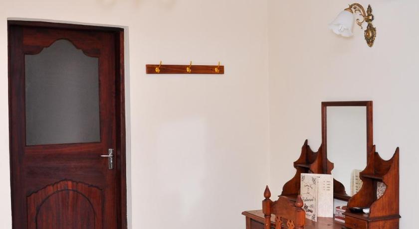 Image of Standard Twin Room 6