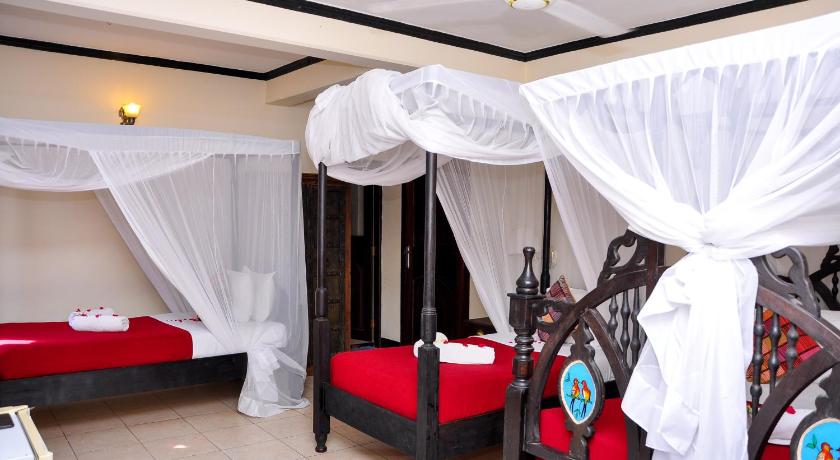 Image of Triple Room with Balcony 1